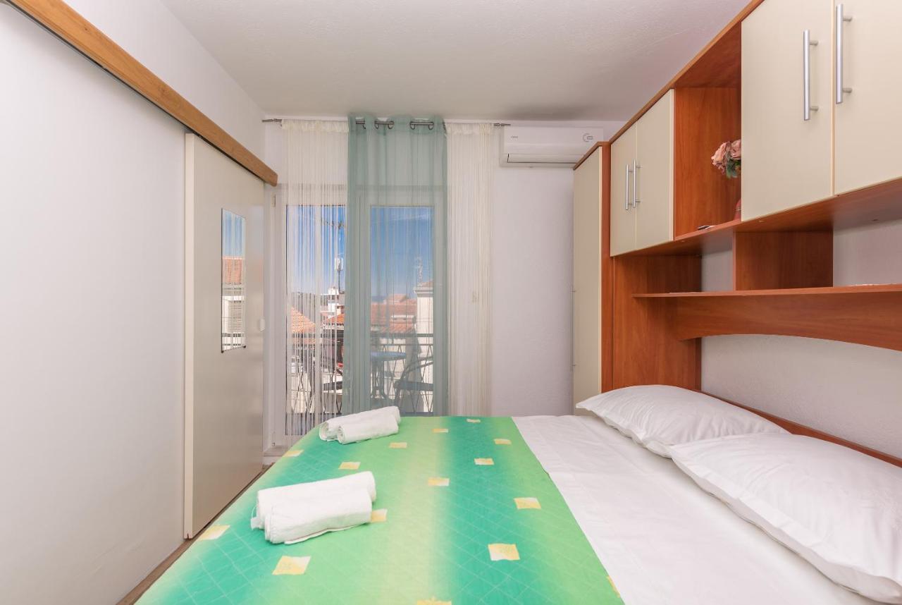 מאקרסקה Apartments Dalmato מראה חיצוני תמונה