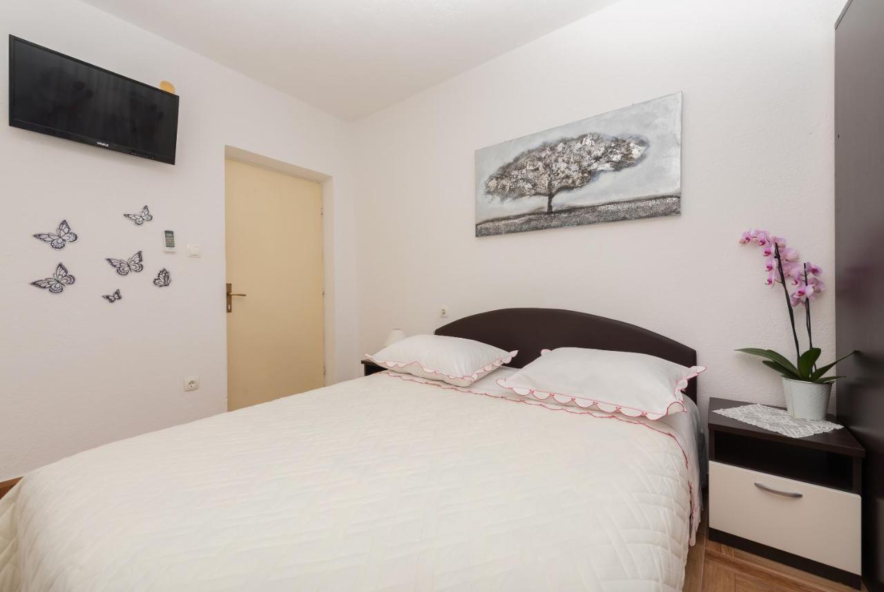 מאקרסקה Apartments Dalmato מראה חיצוני תמונה