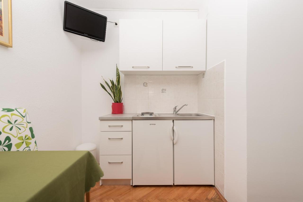 מאקרסקה Apartments Dalmato מראה חיצוני תמונה