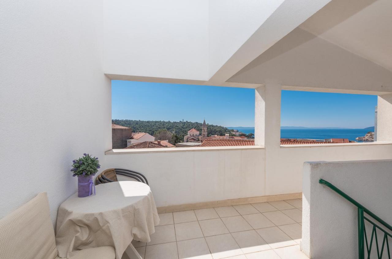 מאקרסקה Apartments Dalmato מראה חיצוני תמונה