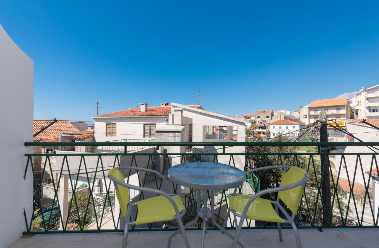 מאקרסקה Apartments Dalmato מראה חיצוני תמונה